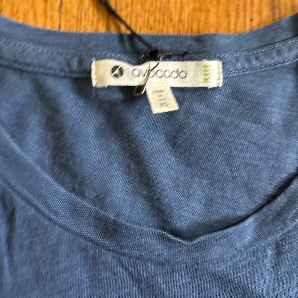 Avocado Blue Short Sleeve Tee🩵 - Picture 3 of 6